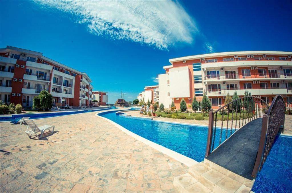 Apartman Ttt Бургас Екстериор снимка