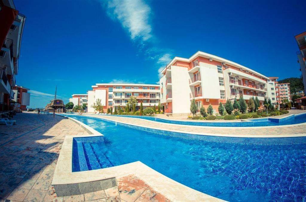 Apartman Ttt Бургас Екстериор снимка