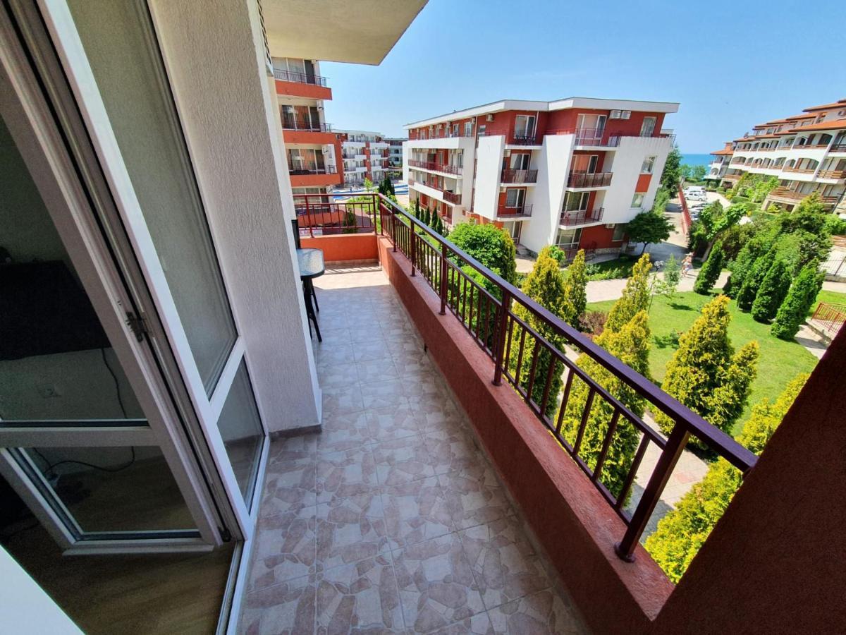Apartman Ttt Бургас Екстериор снимка