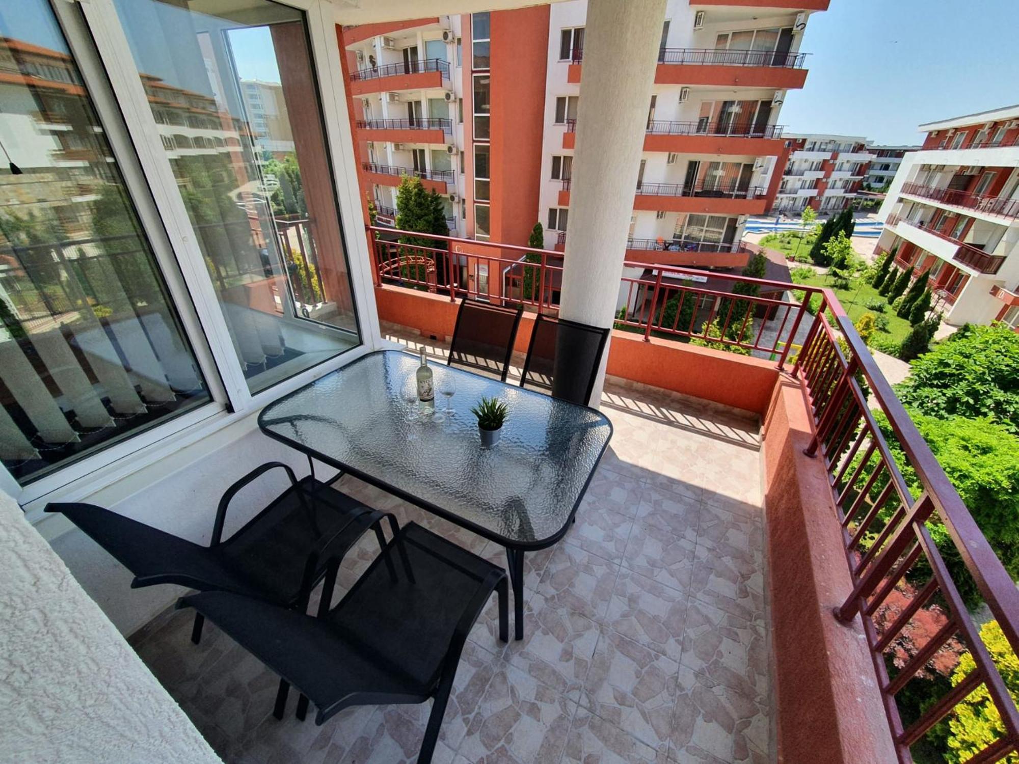 Apartman Ttt Бургас Екстериор снимка