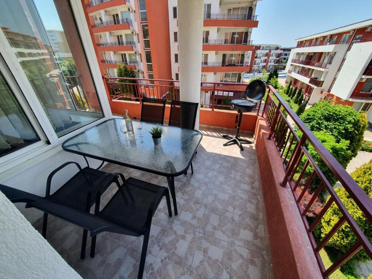 Apartman Ttt Бургас Екстериор снимка